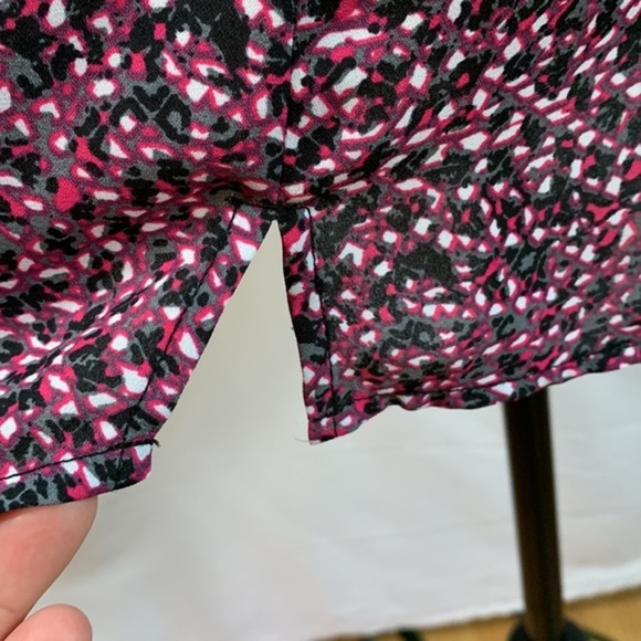 Reitmans Pink & Grey Splotchy Patterned Tank Top - Picture 8 of 10